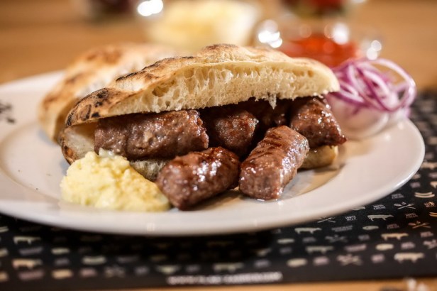 trebinjeinfo gril rostilj tarana trebinje