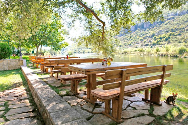 trebinje-info-restoran-konoba-studenac-46