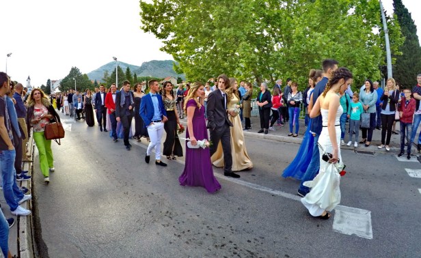 Maturanti trebinjske Gimnazije „Jovan Dučić“