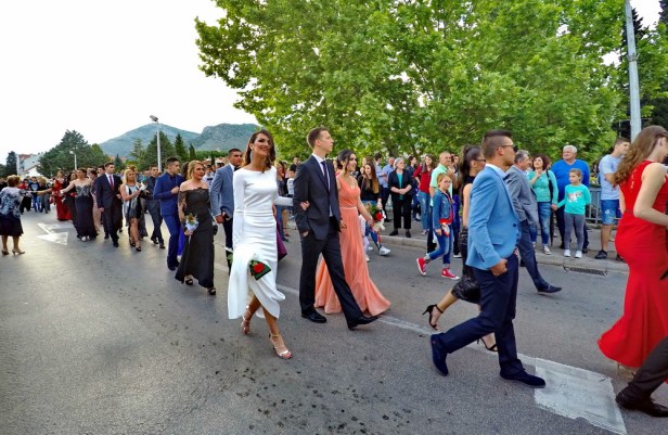 Maturanti trebinjske Gimnazije „Jovan Dučić“