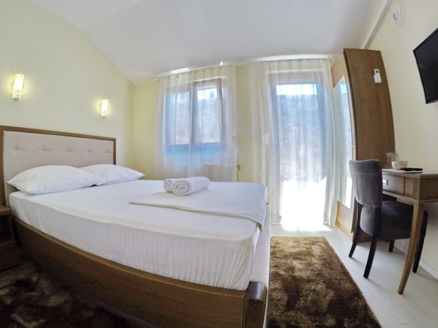 Vinopolis Apartman br. 3