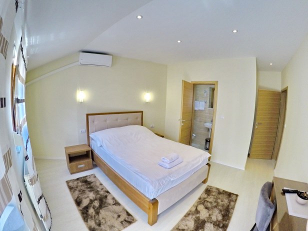 Vinopolis Apartman br. 4