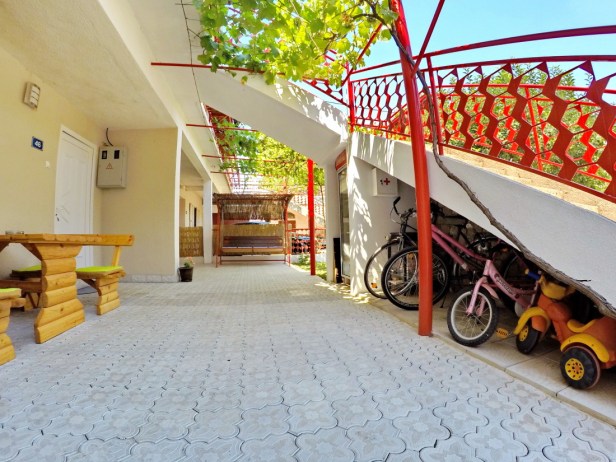 DCIM100GOPROGOPR7988. 