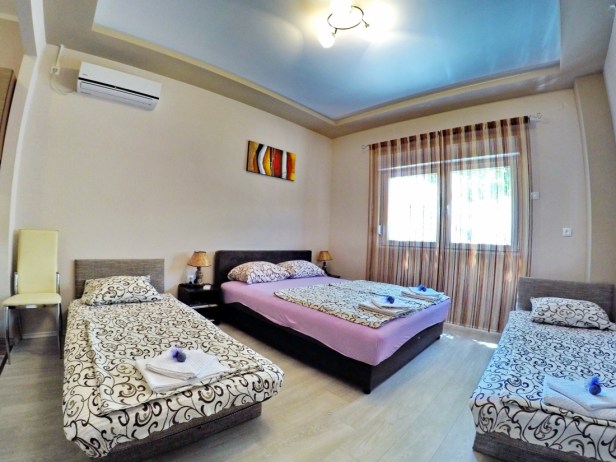 DCIM100GOPROGOPR8049.