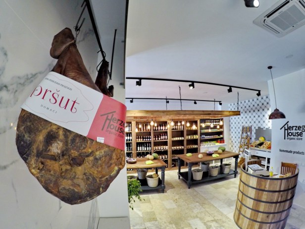 DCIM100GOPROGOPR8321.