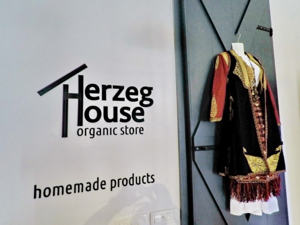 DCIM100GOPROGOPR8328.