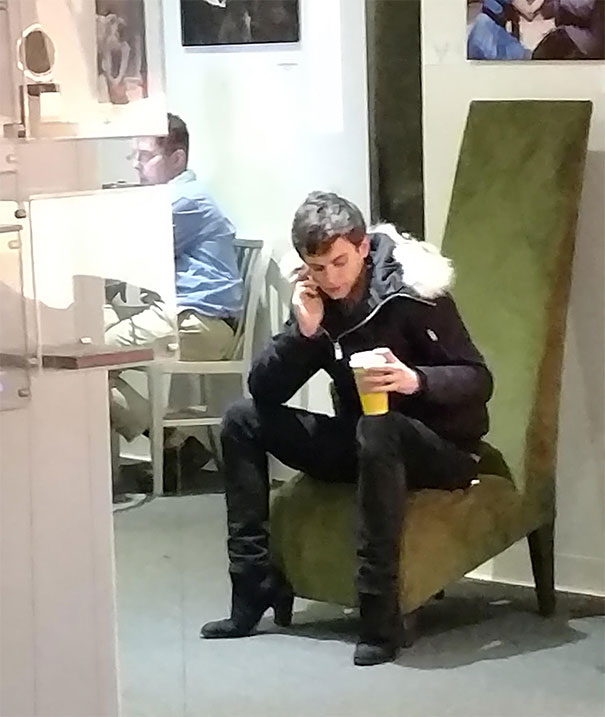 AD-Perfectly-Timed-Photos-That-Will-Mess-With-Your-Head-52