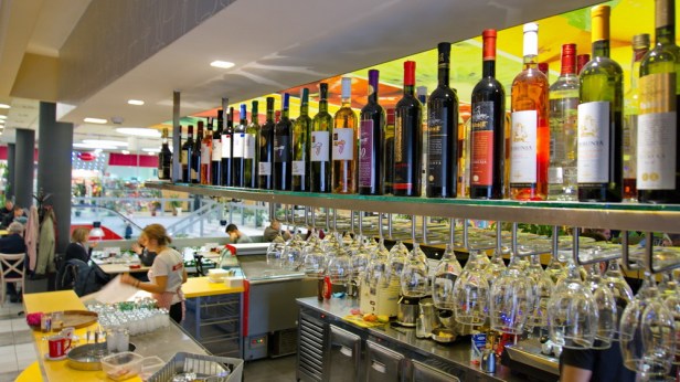 Enterijer Sony M99 (11).jpg