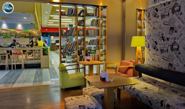 Enterijer Sony M99 (12)