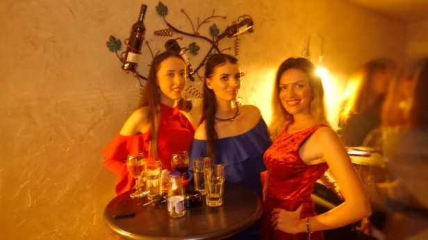 Kafe bar POETA tamburaši 11 januar (3).JPG