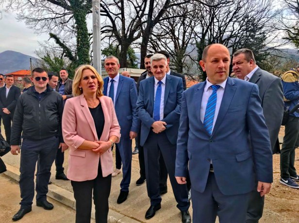 Vučić i Dodik Trebinje 3.jpeg