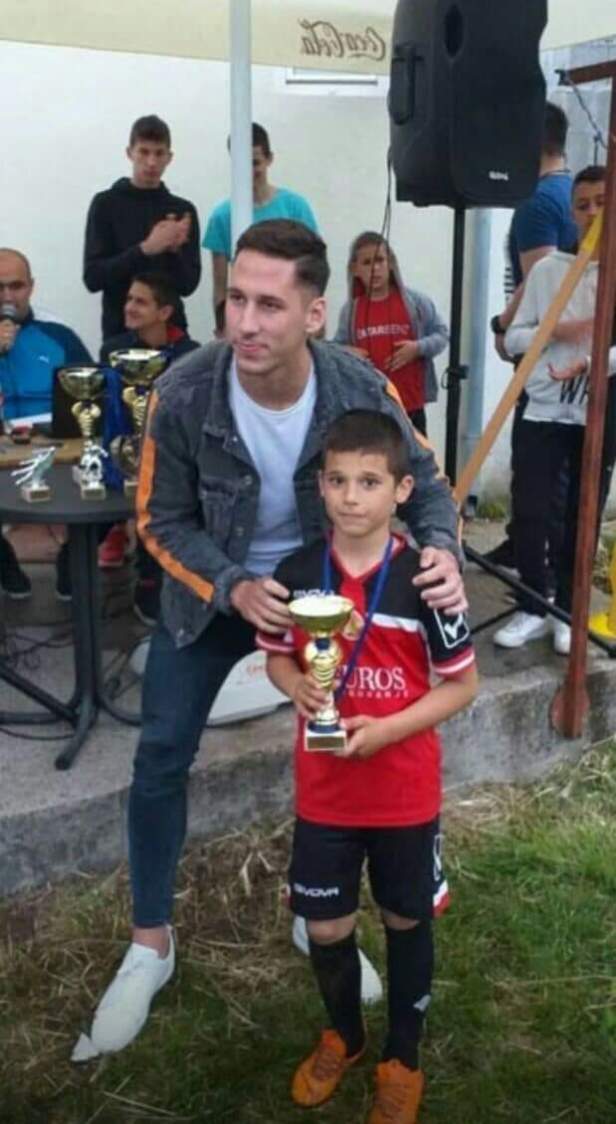 received_333882570629769