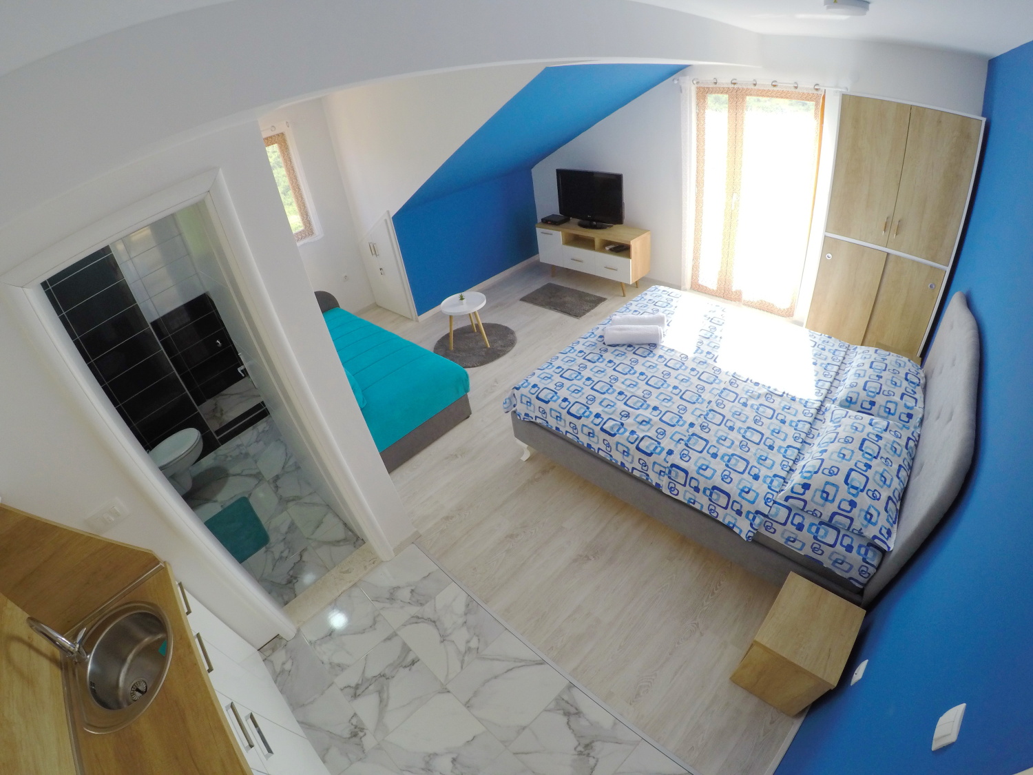 DCIM100GOPROGOPR9908.