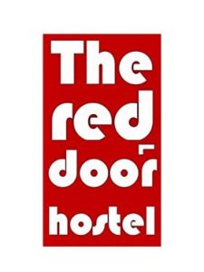 LOGO THE RED DOOR HOSTEL