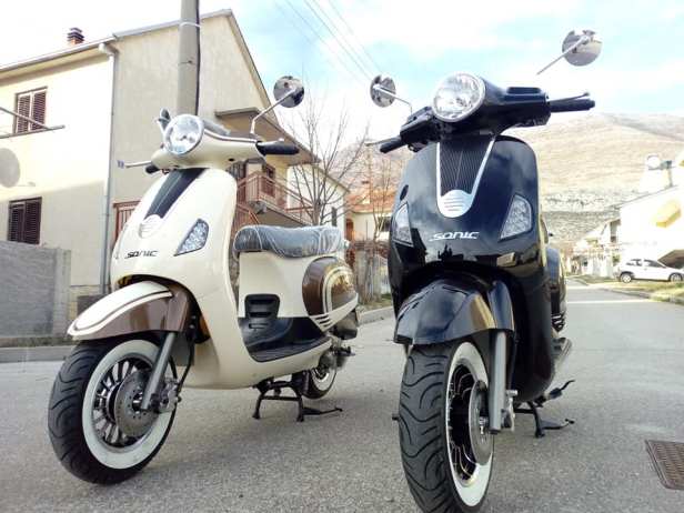 rent a scooter herc travel 3
